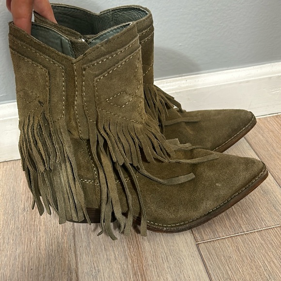 Free People Lawless Fringe Taupe Block Heel Western Ankle Boots Size 36 / 6 - Picture 3 of 16